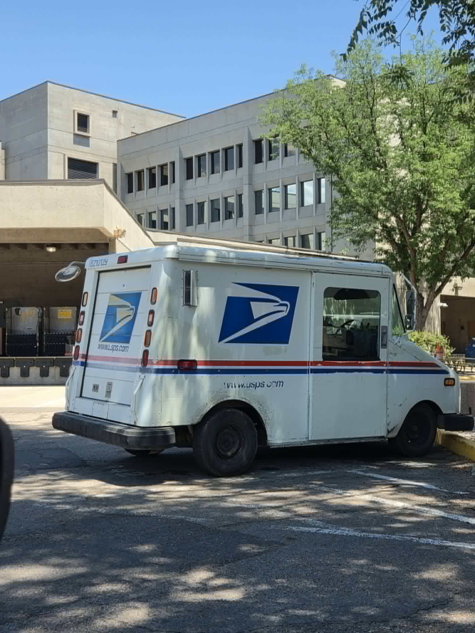 USPS Tracking Not Updating: What to Do